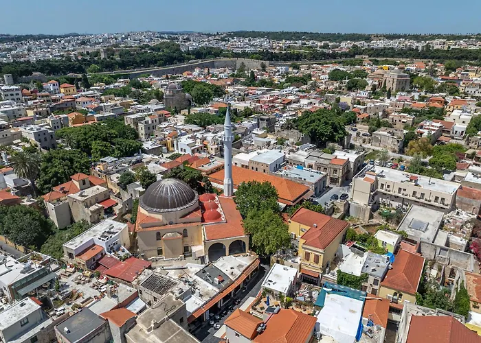 Elia Suites - Old Town