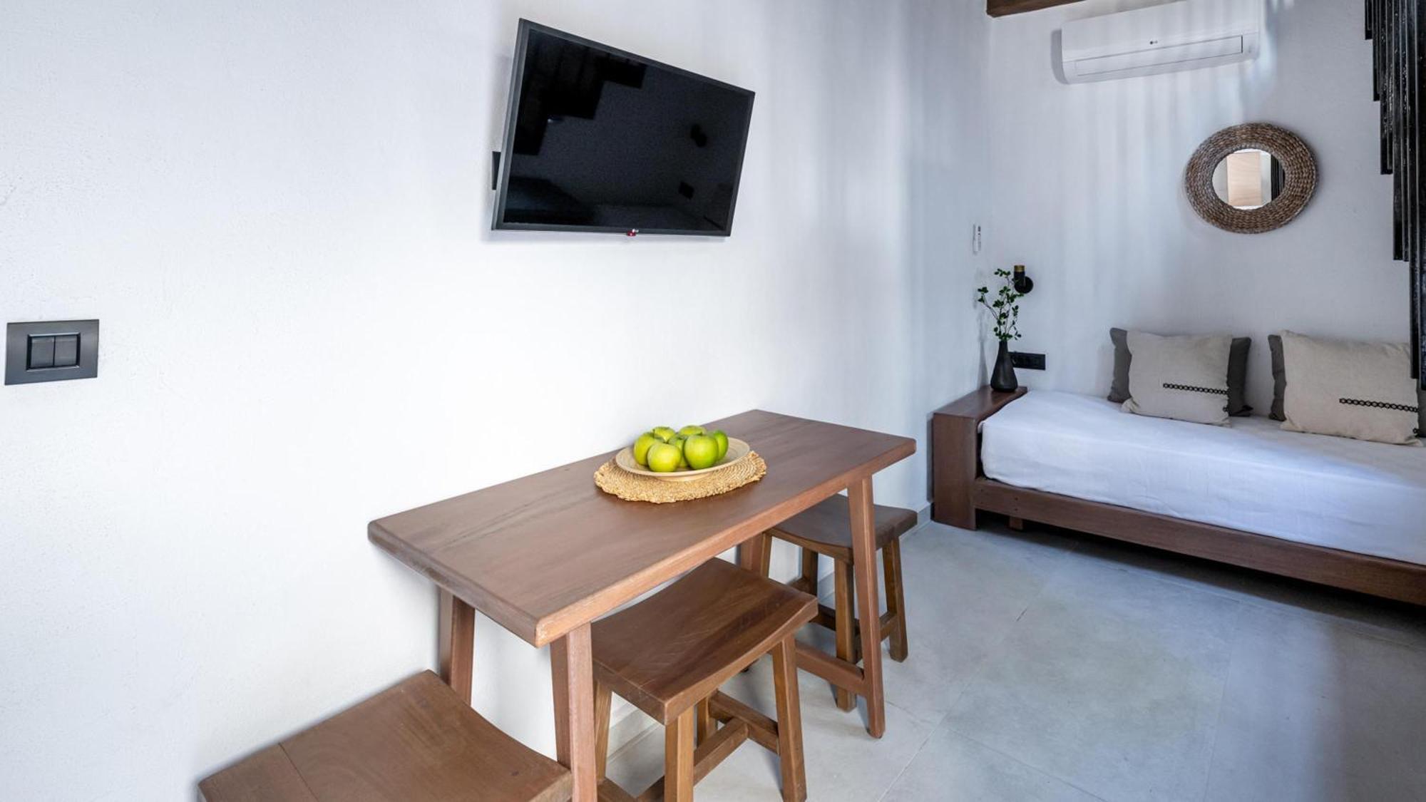 Elia - Old Town Apartment