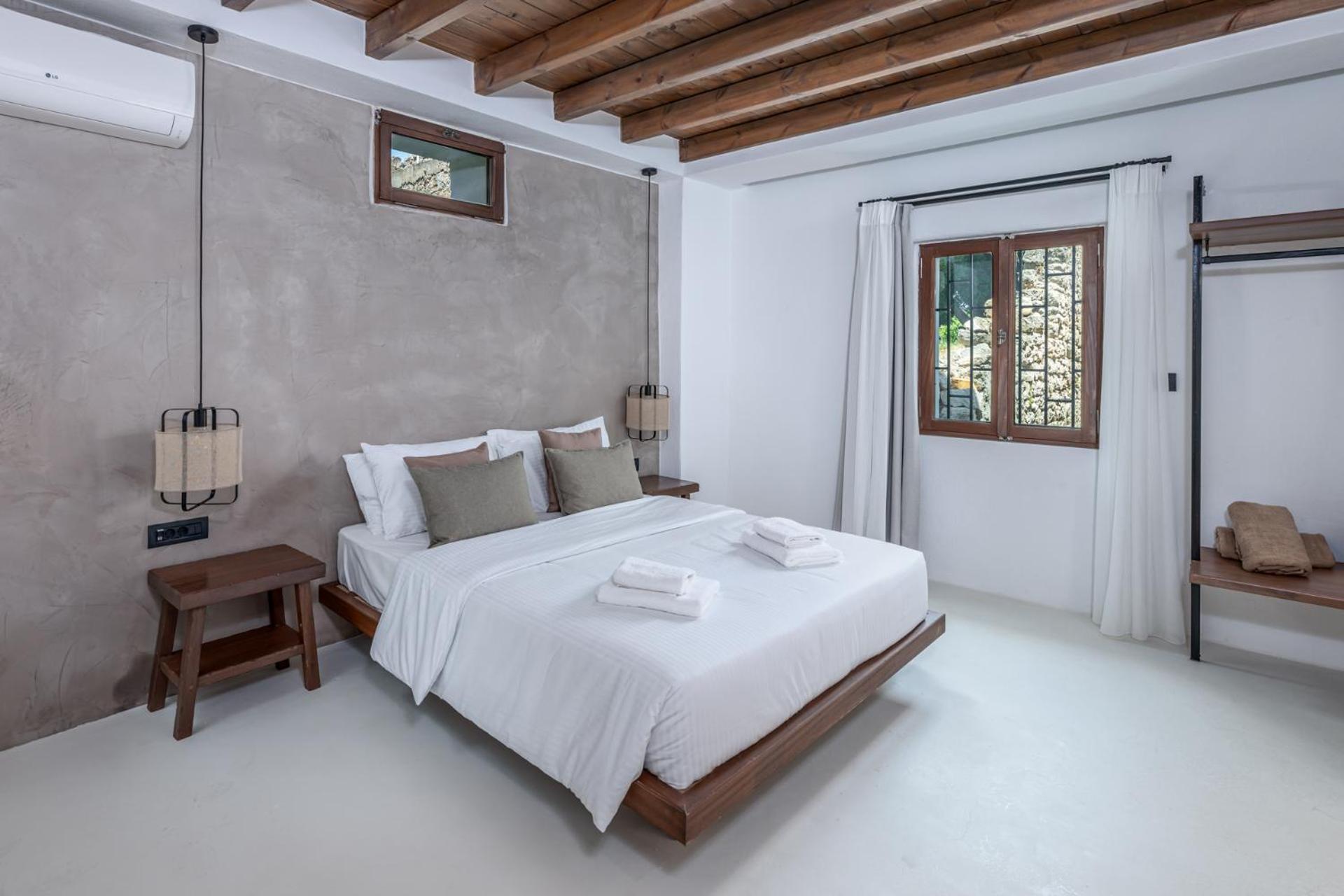 Elia - Old Town Apartment
